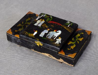 Винтажная шкатулка в стиле шинуазри