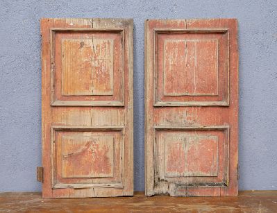 Пара старинных дверок от тумбы