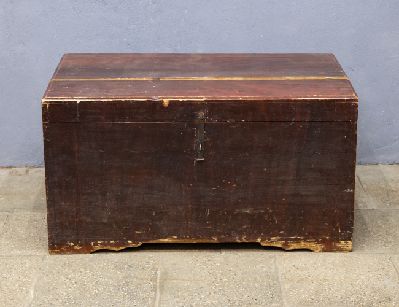 Старинный сундук
