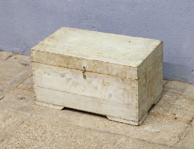 Старинный сундучок