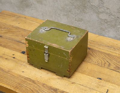 Старинный ящик