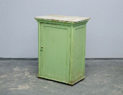 Старинная тумба с мрамором