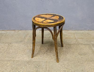 Старинный венский табурет