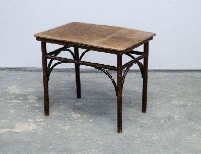 Старинный венский гостиный столик