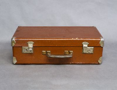 Старинный чемодан