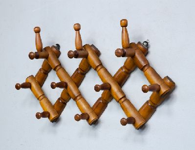 Старинная вешалка-гармошка