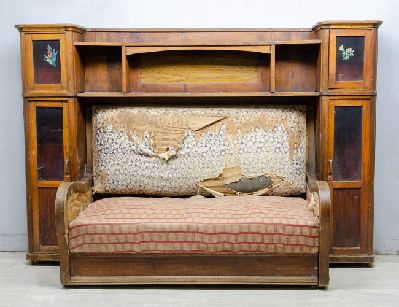 Старинный кабинетный диван