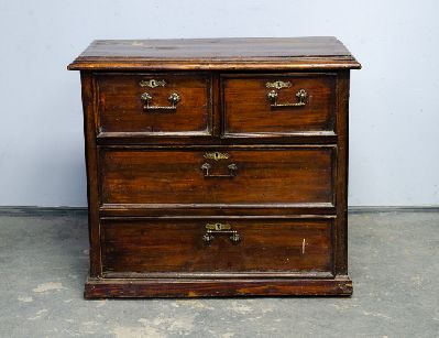 Старинный комод