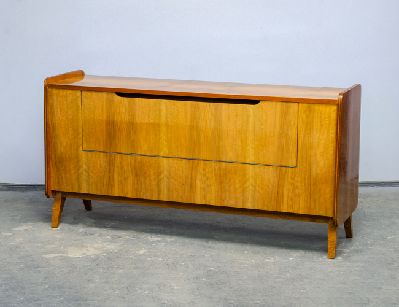 Винтажная ореховая бельевая тумба, Tatra