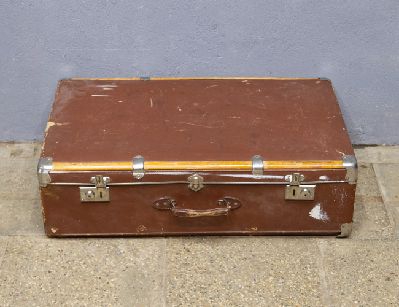 Старинный чемодан
