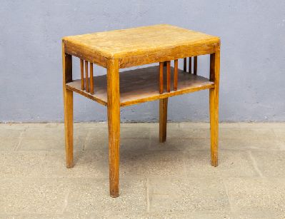 Винтажный гостиный стол