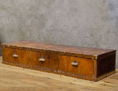 Старинная ореховая надставка с ящиками