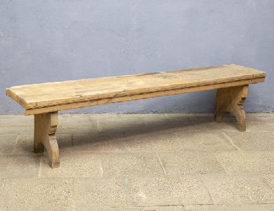 Старинная лавка