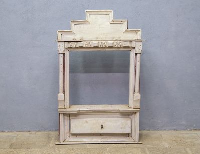 Старинный красный угол