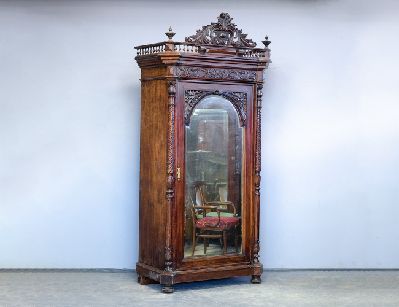 Антикварный платяной шкаф, 19 век