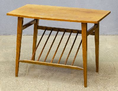 Винтажный журнальный столик