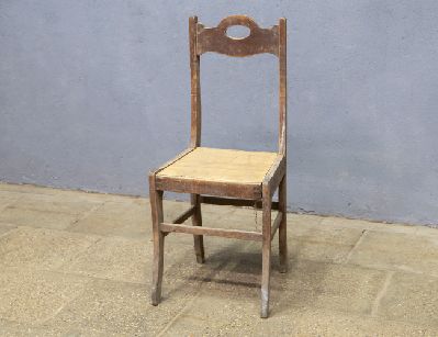 Антикварный деревенский стул