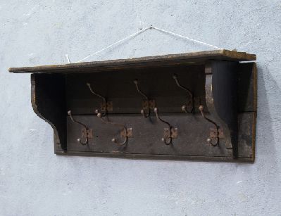 Старинная настенная вешалка