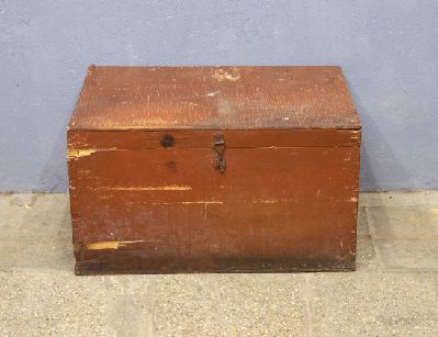 Старинный сундук