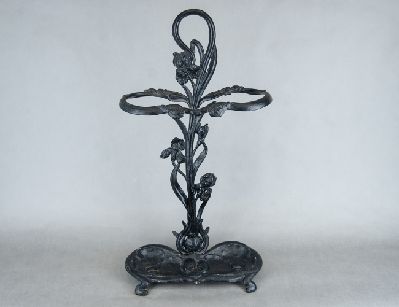 Зонтница в стиле модерн