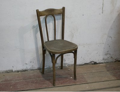 Старинный стул