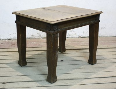 Дубовый обеденный стол модерн
