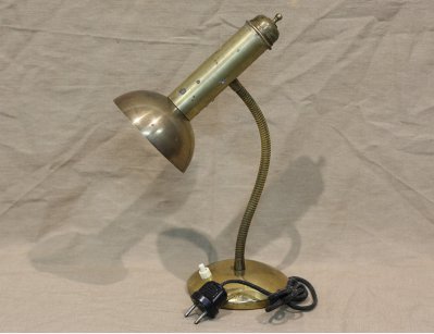 Старинная латунная настольная лампа