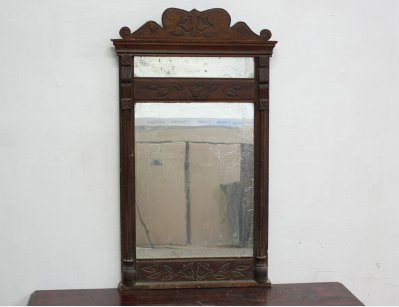 Старинное резное зеркало