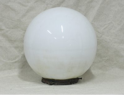Старинный стеклянный шар