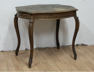 Старинный ореховый подносный стол