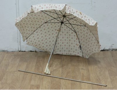 Винтажный пляжный зонт