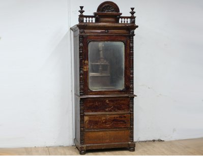 Антикварный платяной шкаф 19 века