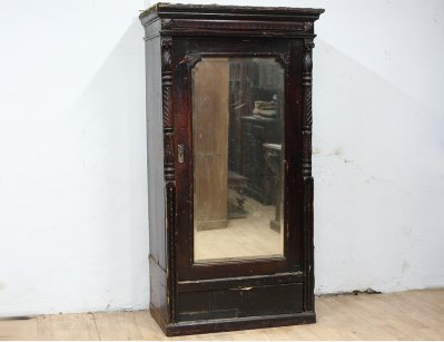 Платяной шкаф 19 века