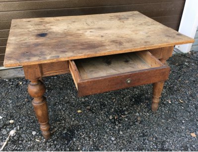 Старинный обеденный стол с ящиком, дуб