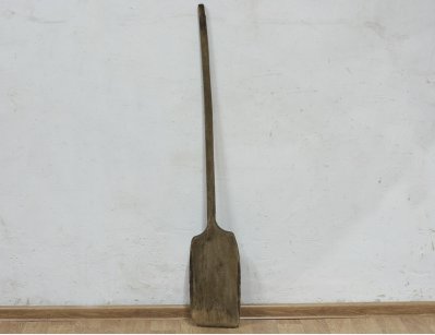 Старинная хлебная лопата