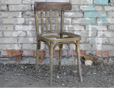 Старинный стул