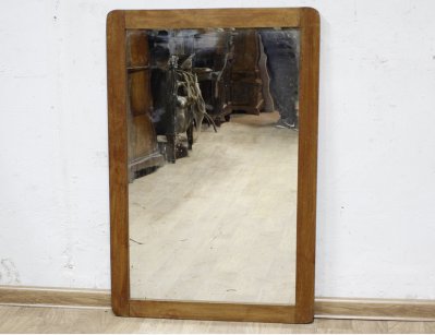 Старинное зеркало в дубовом окладе